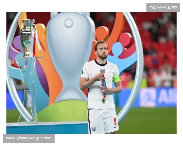 哈里凯恩职业生涯十大高光时刻全面回顾热刺传奇的辉煌与突破 哈里凯恩职业生涯十大高光时刻全面回顾热刺传奇的辉煌与突破